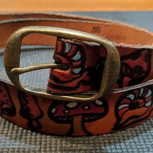 Leather belt
